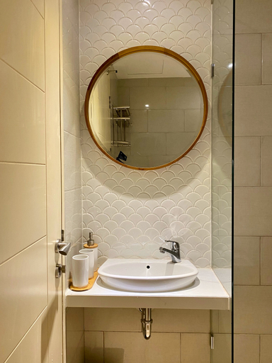 Bathroom 5, Amaya at Anderson Apartment, Surabaya
