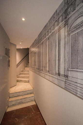 Public Area 2, Apartamentos Cruz, Madrid
