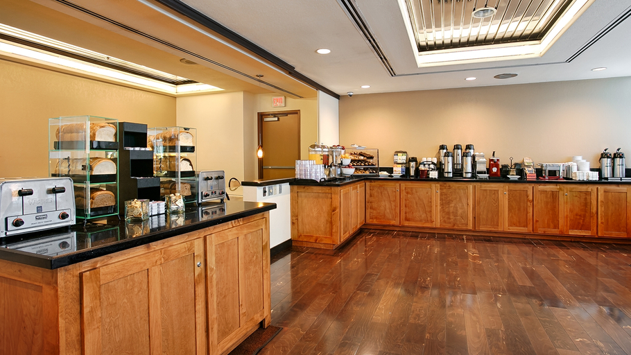 Food & Drinks 5, Best Western Plus Bayside Inn, San Diego