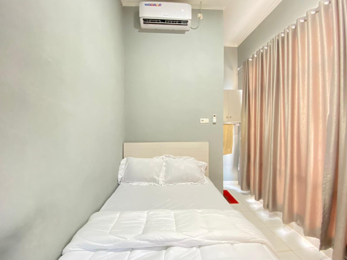 Bedroom 4, Pelangi Guest House Palembang RedPartner, Palembang