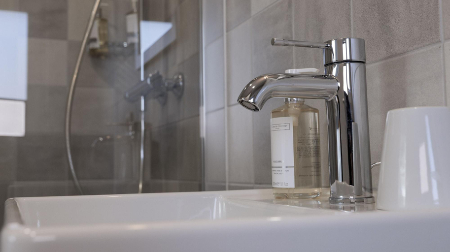 Bathroom 4, Chalet Hotel Whymper, Haute-Savoie