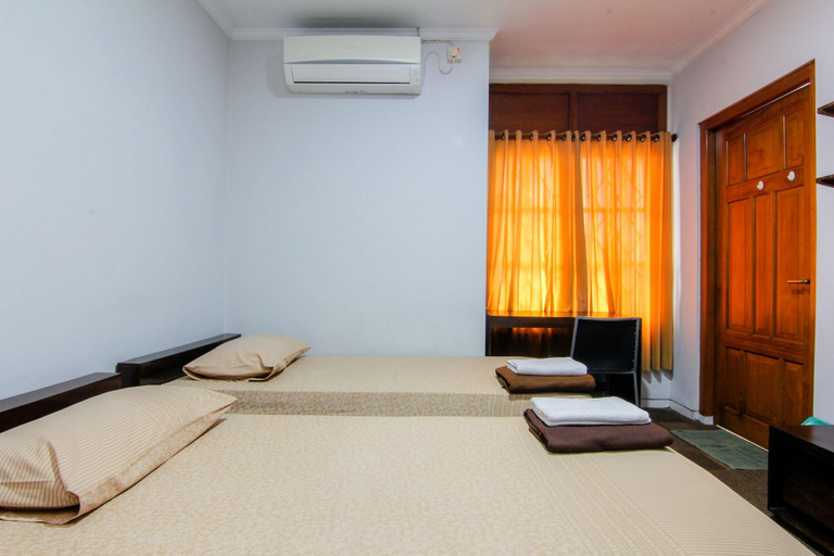 Bedroom 4, Embe Enem Homestay, Sleman