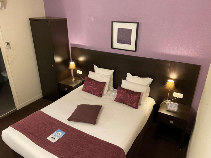 Bedroom 13