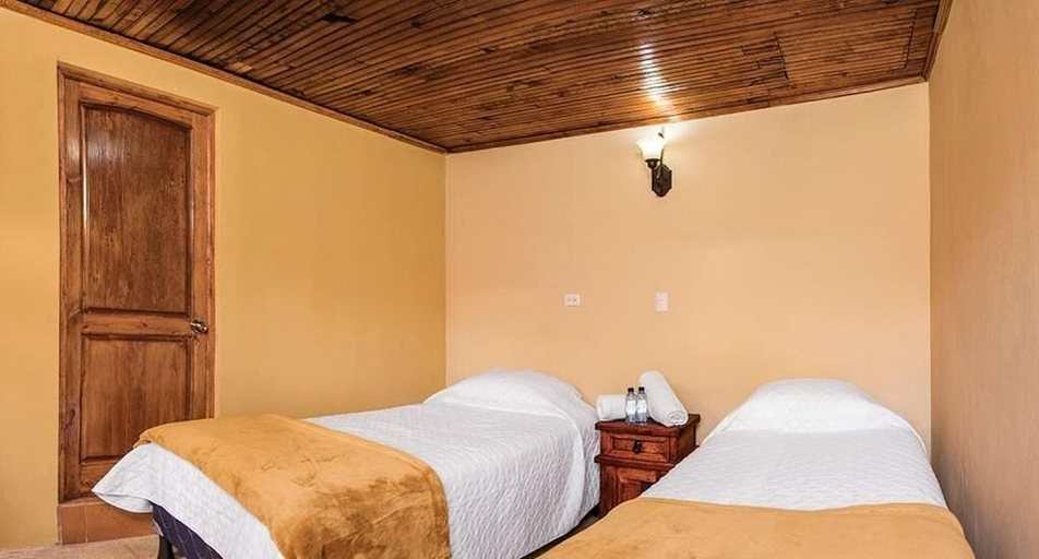Bedroom 3, Hotel Uxlanik, Quetzaltenango