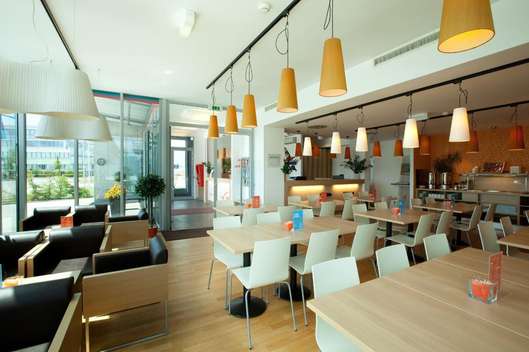 Food & Drinks 5, Orange Wings Wiener Neustadt, Wiener Neustadt