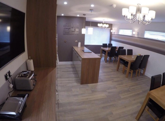 Others 5, Deepcut Lodge Bed & Breakfast, Surrey