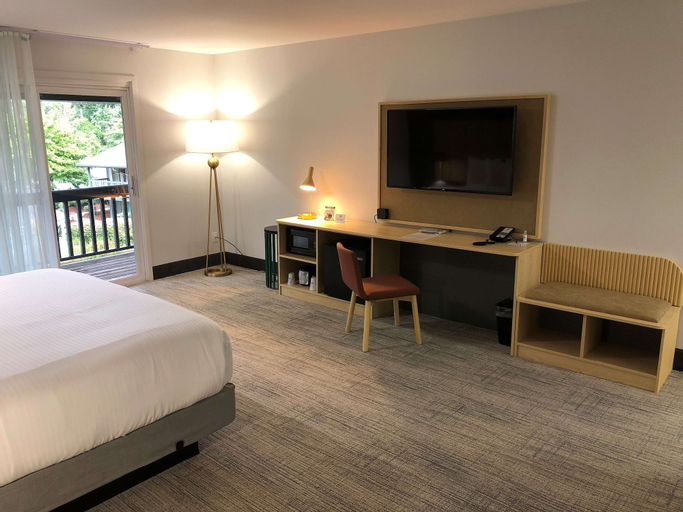 Bedroom 12