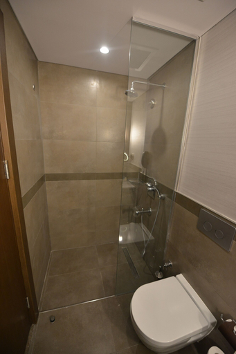 Bathroom 4, Mac Hotel Vazo Kule, Kartal
