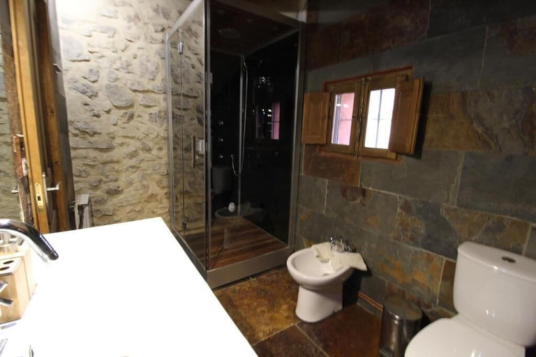 Bathroom 5, Masia Heredad La Boquilla, Valencia