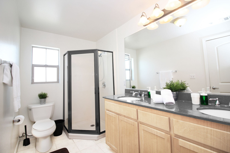 Bathroom 2, West Hollywood Deluxe Suites, Los Angeles