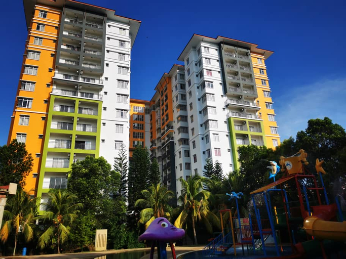 Exterior & Views 26