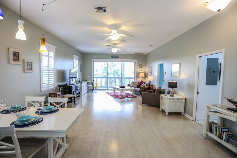 Others 4, 26653 Hickory Blvd, Lee