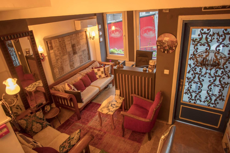 Public Area 2, La Petite Maison, Fatih