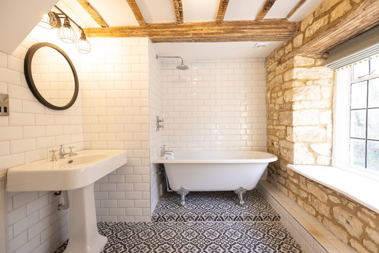 Bathroom 4, The Fox Inn, Gloucestershire