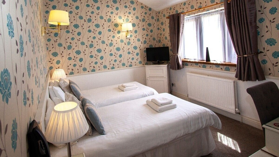 Bedroom 3, Leeming Wells, Bradford