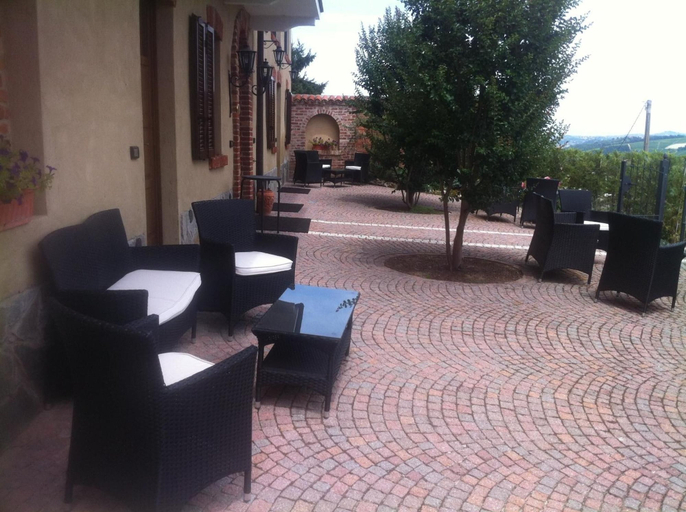 Public Area, Il Vigneto, Cuneo