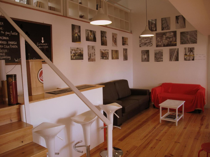 Public Area 2, Inn Possible Lisbon Hostel, Lisbon