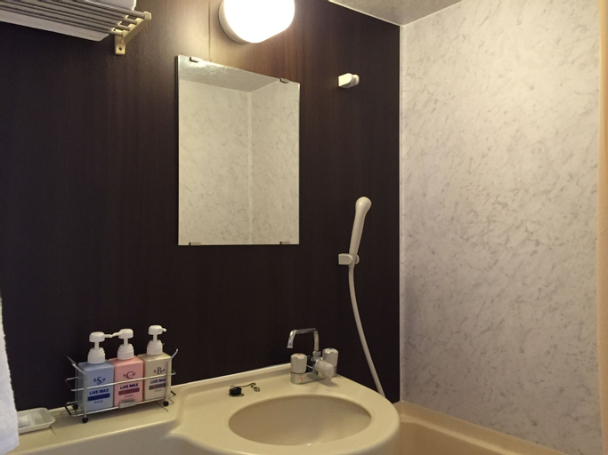 Bathroom 8