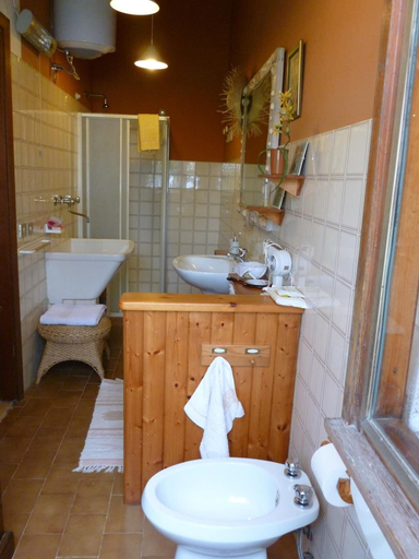Bathroom 4, B&B Casa Manuelli, Alessandria