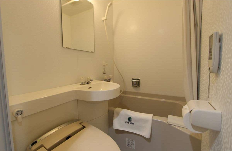 Bathroom 24