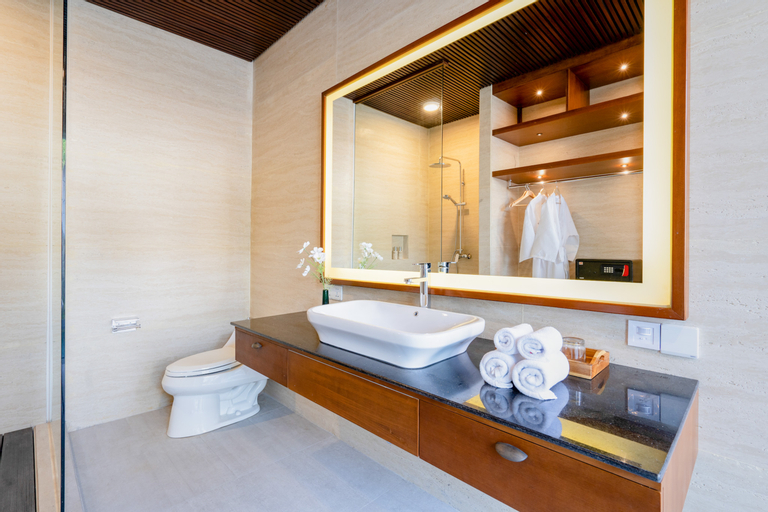 Bathroom 6