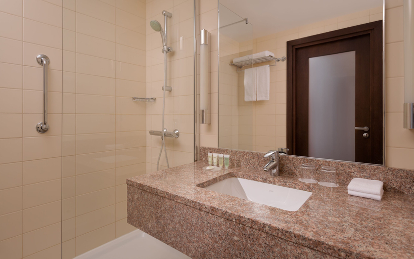 Bathroom 5, Courtyard by Marriott Kazan Kremlin, Vysokogorskiy rayon