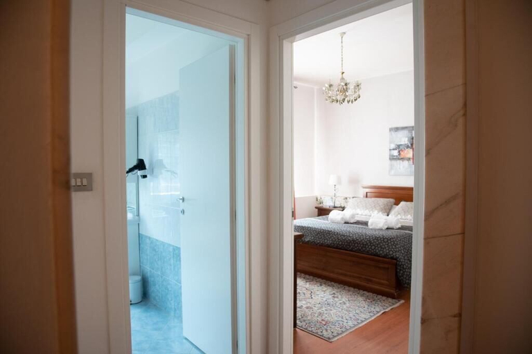 Bathroom 4, Delle Rose Rooms, Verona