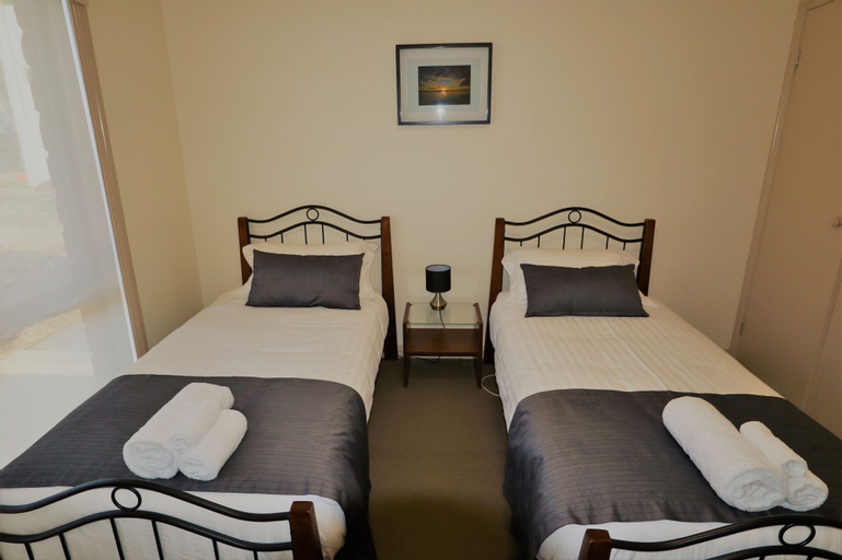 Coull Waters Holiday Apartments, E. Gippsland - Orbost