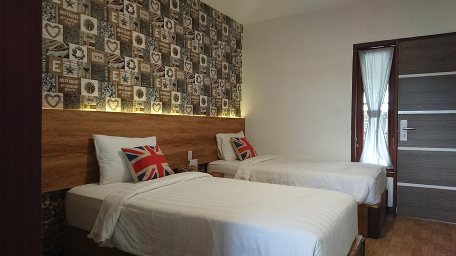 Bedroom 4, Hotel Kalang Ulu Berastagi, Karo