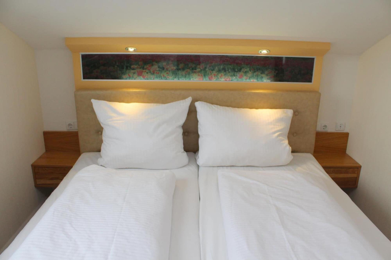 Bedroom 4, Hotel Filderhof, Esslingen