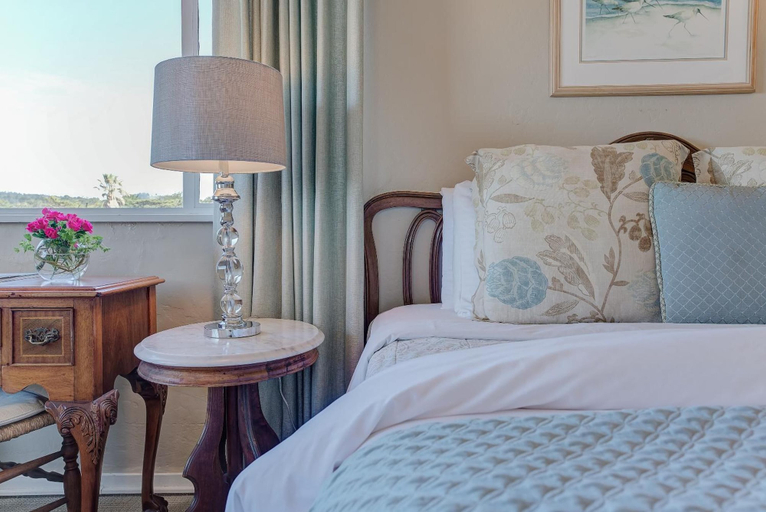 Bedroom 3, Sandpiper Inn, Monterey