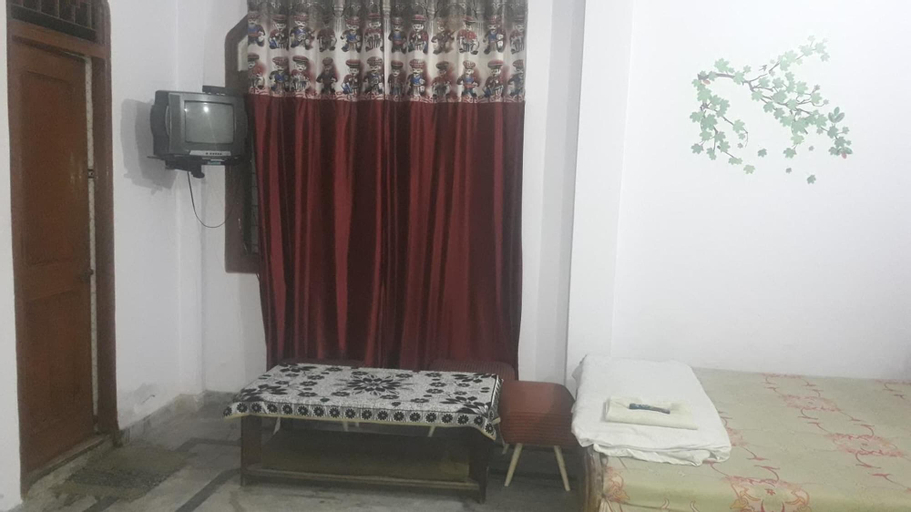 Rajdhani guest house, Faridabad