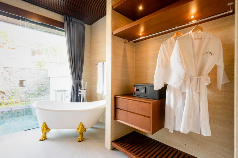 Bathroom 7
