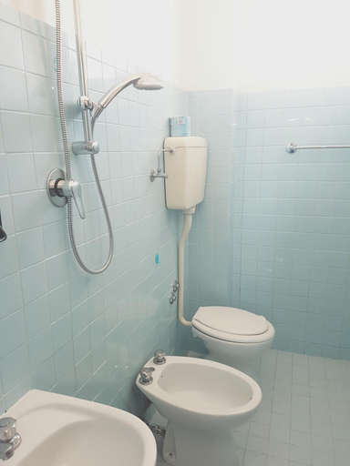 Bathroom 5, Hotel Amados, Rimini
