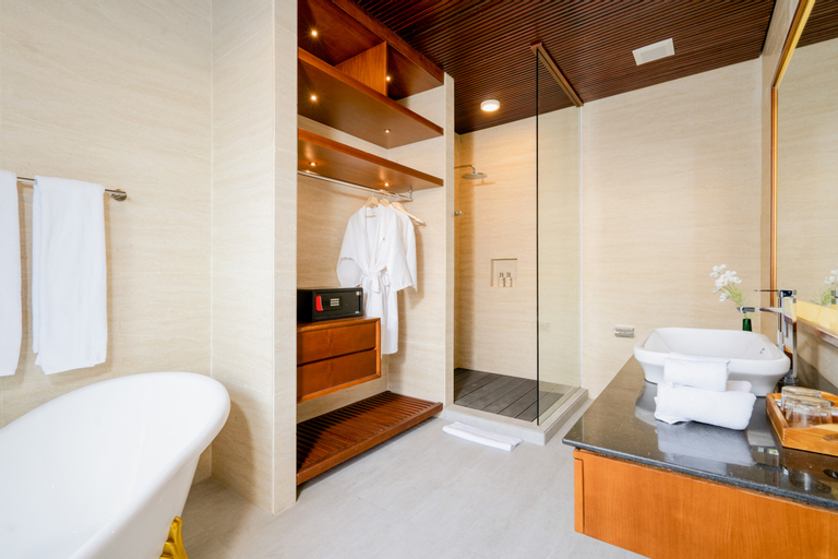 Bathroom 8