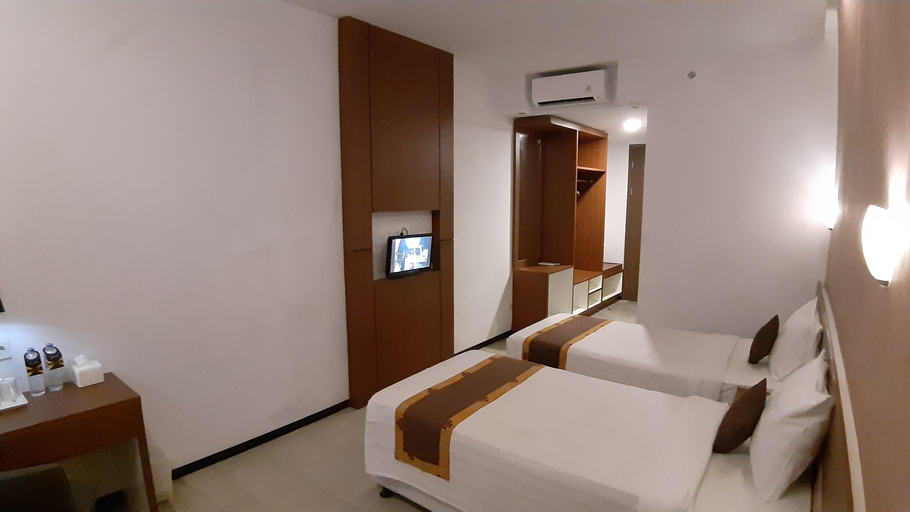 Bedroom 6