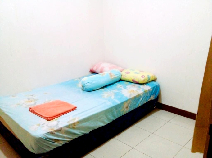 Bedroom 1, EXPRESS O 91381 Penginapan Pasar Baru Selatan, Central Jakarta