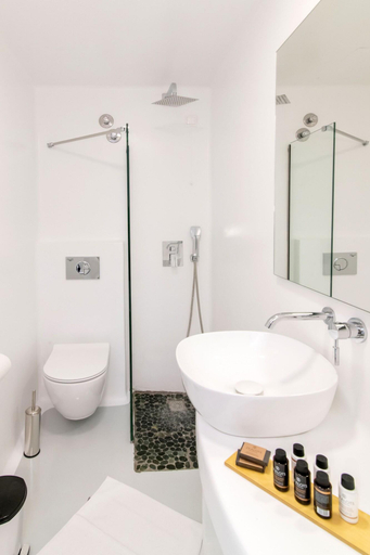 Bathroom 4, Byzantio City Hotel, South Aegean