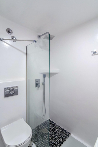 Bathroom 4, Byzantio City Hotel, South Aegean