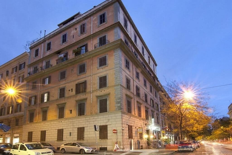 Exterior & Views 2, Montreal, Roma