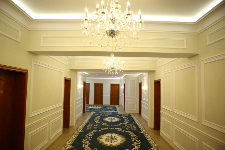 Public Area 4, Hotel Colombo, Beratit