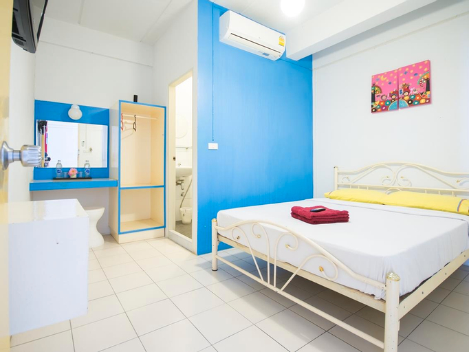 Bedroom 4, Sleep Sheep Phuket Hostel SHA, Phuket Island