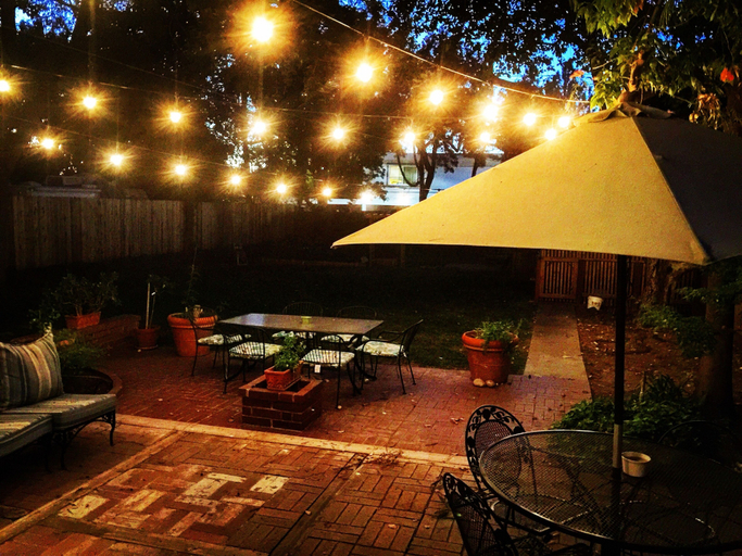 Food & Drinks 5, Bordeaux Inn Lodi, San Joaquin
