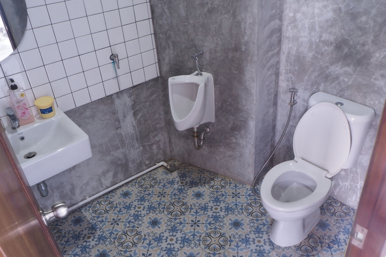 Bathroom 4, Baan Trok Bedroom Studio Maikhao, Phuket Island
