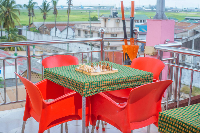 Food & Drinks 5, Airport Transit Lodges, Ilala