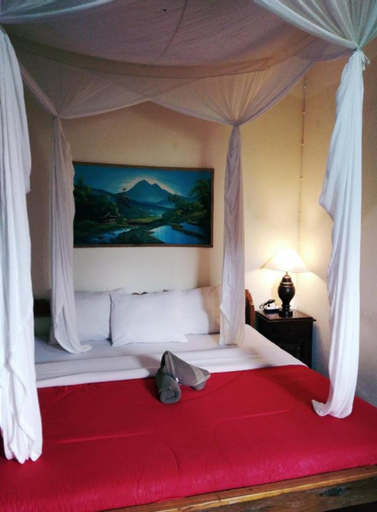 Bedroom 2, Volcano Guest House and Warung, Bangli