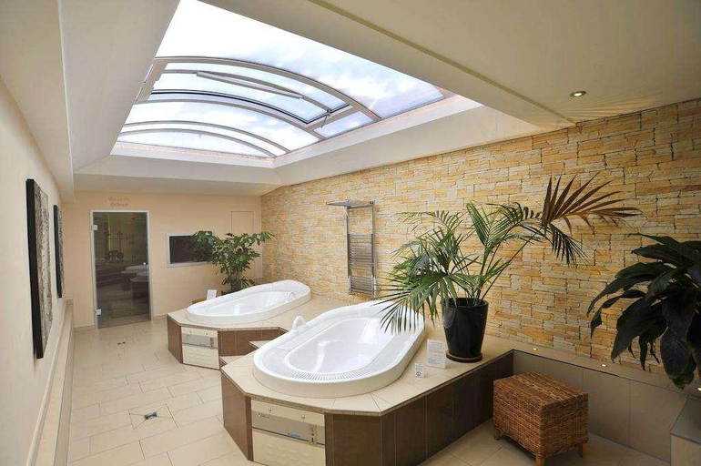 Bathroom, Hotel Olymp Munich, Freising