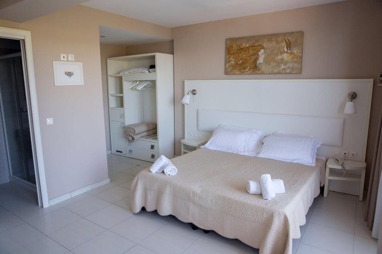 Bedroom 4, Sidari Beach Hotel, Ionian Islands