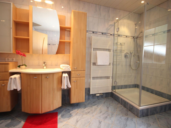 Bedroom 4, Apartment in Kirchberg near Ski Lift, Kitzbühel