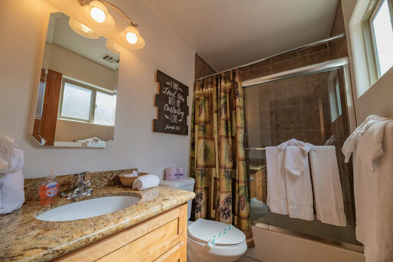 Bathroom, Cabin Chic, San Bernardino